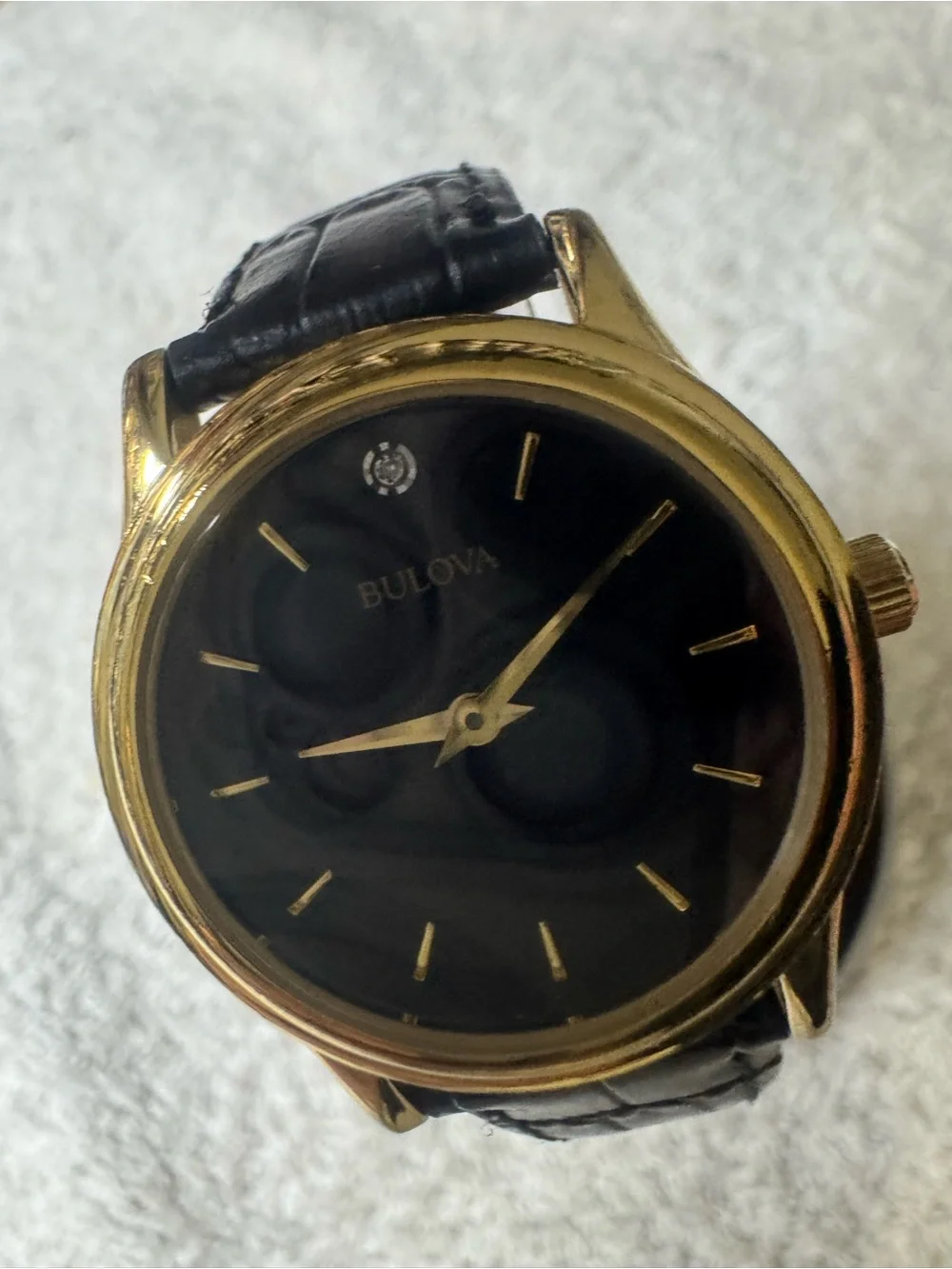 #181 Bulova diamond quartz